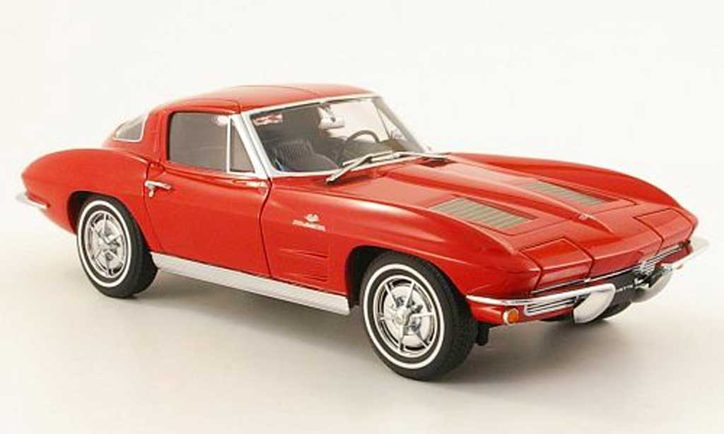 MGM - Voiture Miniature 1/24 Corvette C7 rouge (3015)